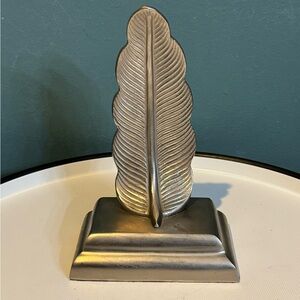 Handsome Metal Silver Curved FEATHER / Quill Scroll Heavy Bookend 7”